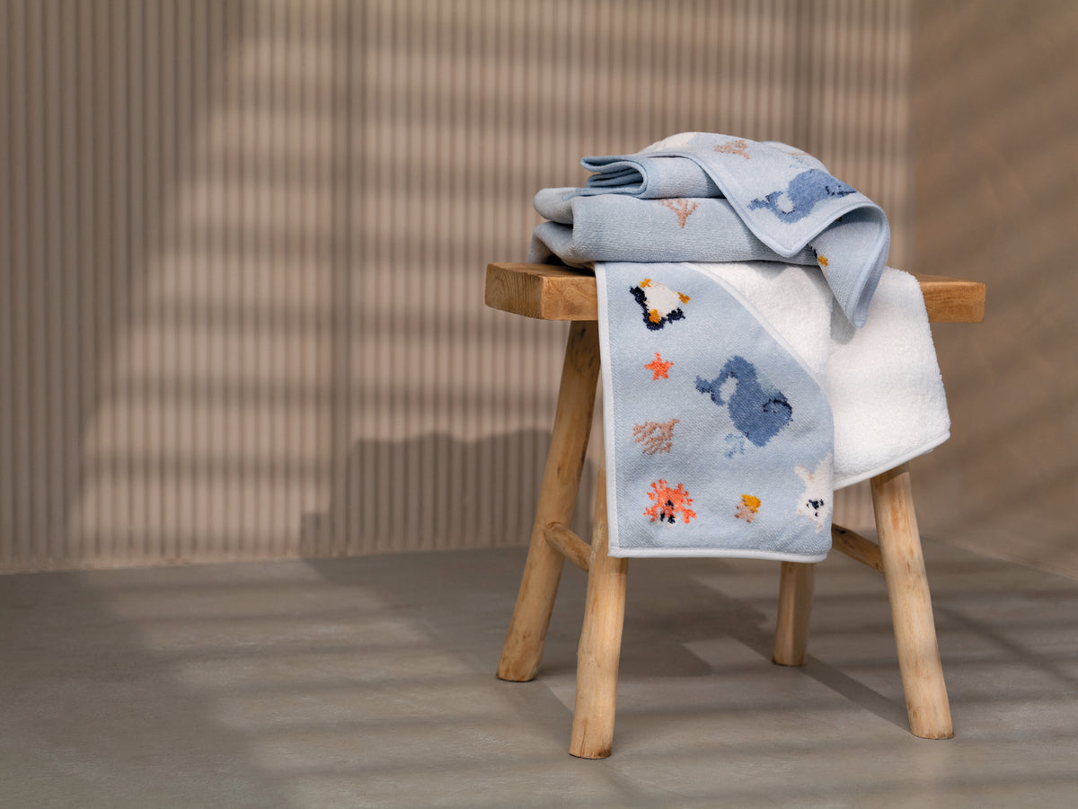 Guest Towel – Polar Friends