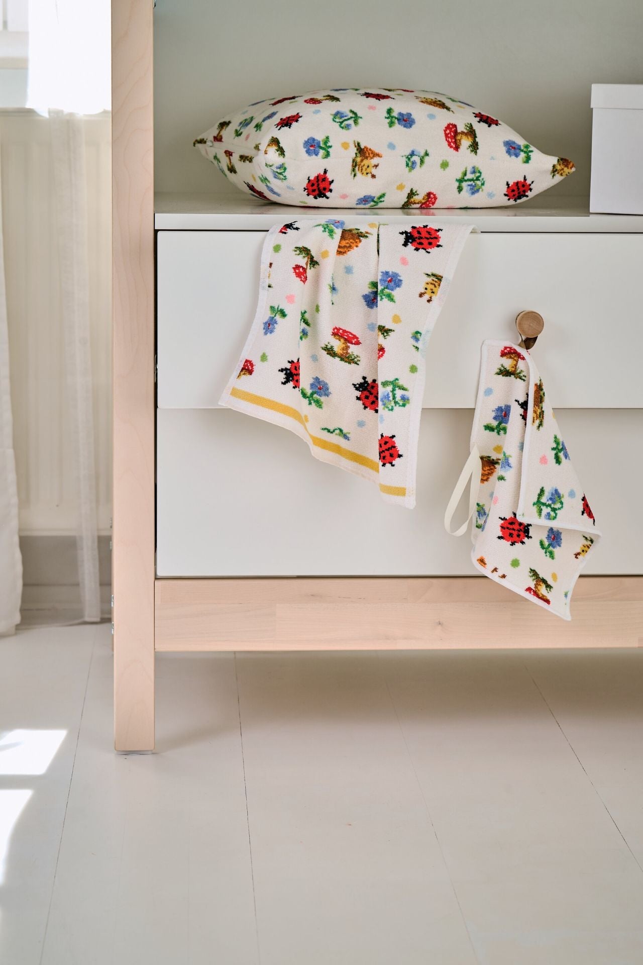 Pacifier Cloth – Pauli Dots