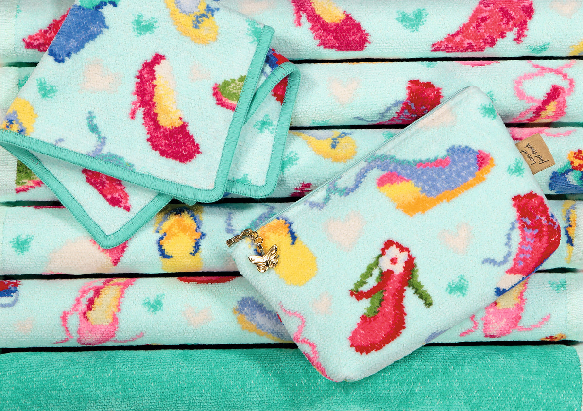 Cosmetic Pouch – Crazy Shoes