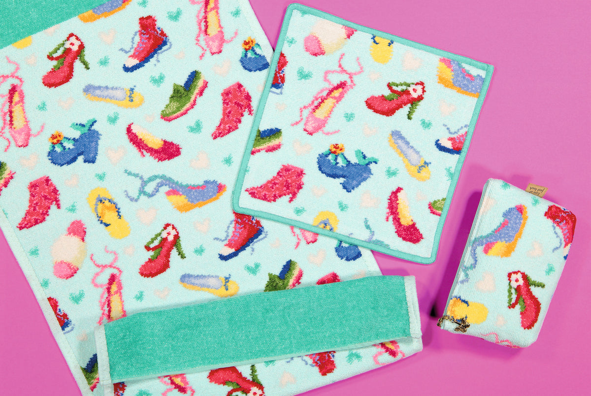 Cosmetic Pouch – Crazy Shoes