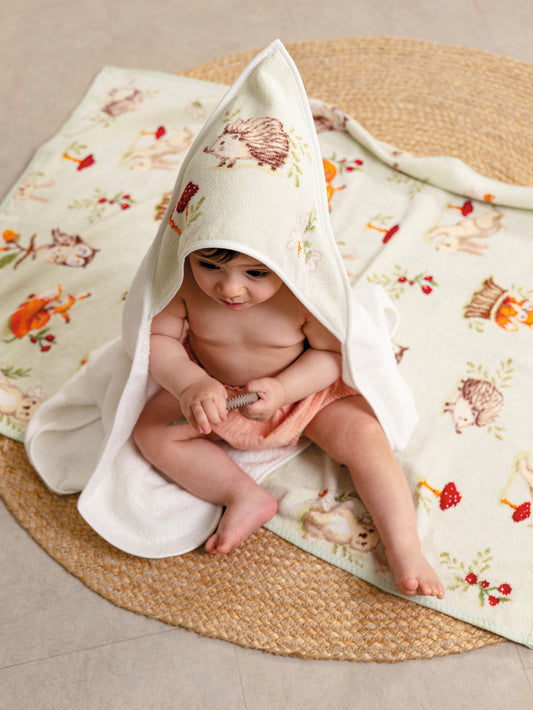 Hooded Bath Towel – Forest Tales