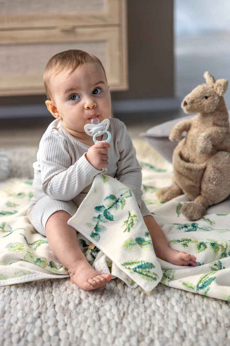 Pacifier Cloth – Gentle Leaves