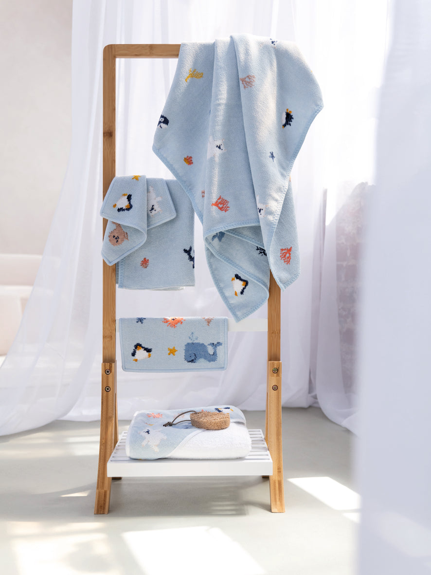 Guest Towel – Polar Friends