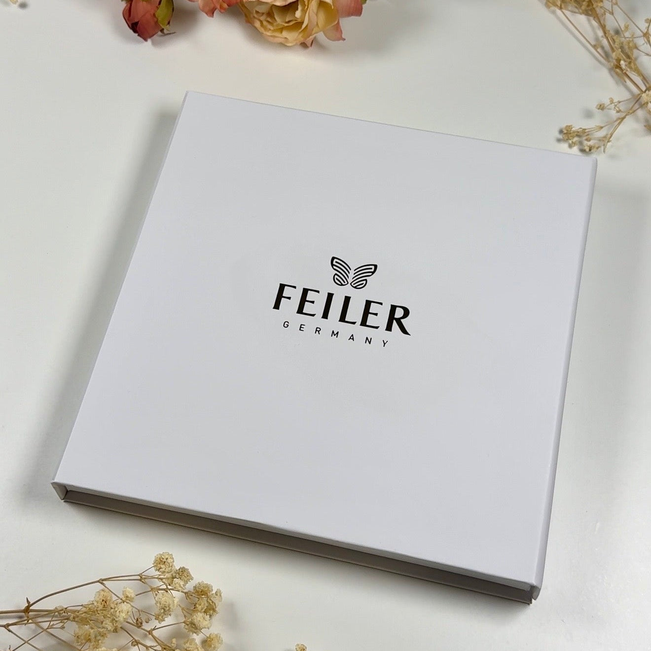 Premium Gift Box for 25 x 25 cm