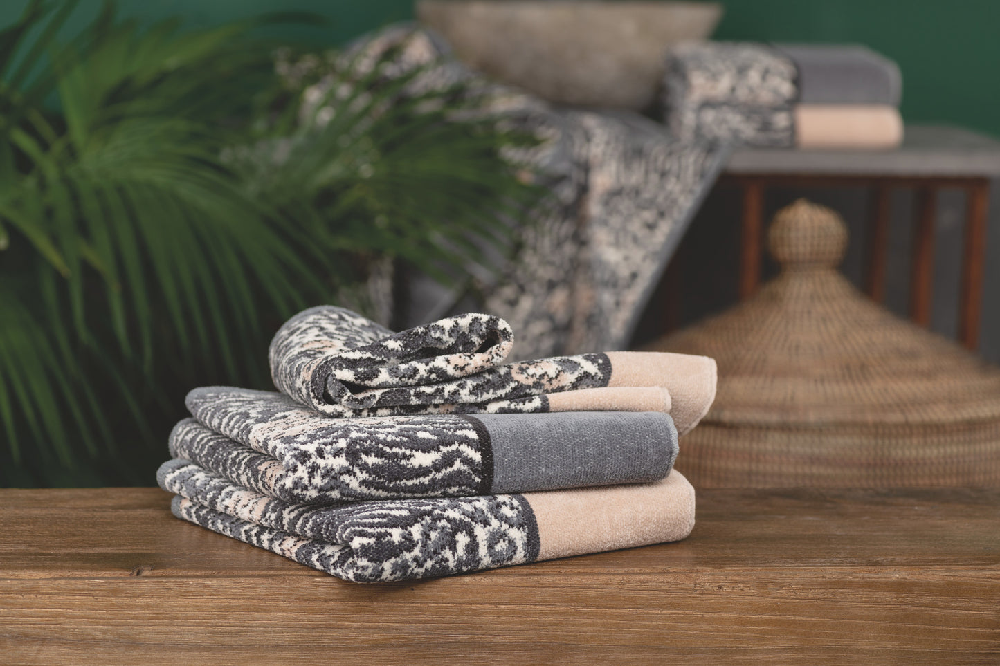 Bath Towel – Animal Blend
