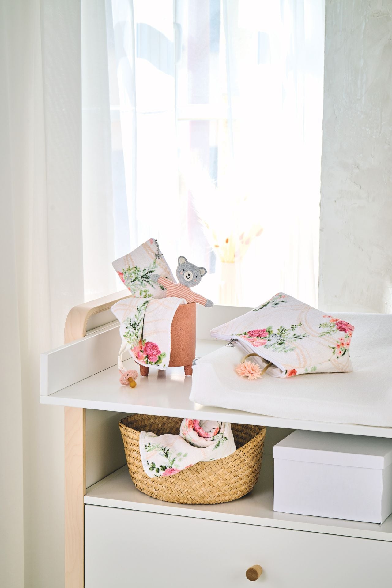 Hand Towel – Sweet Flowers