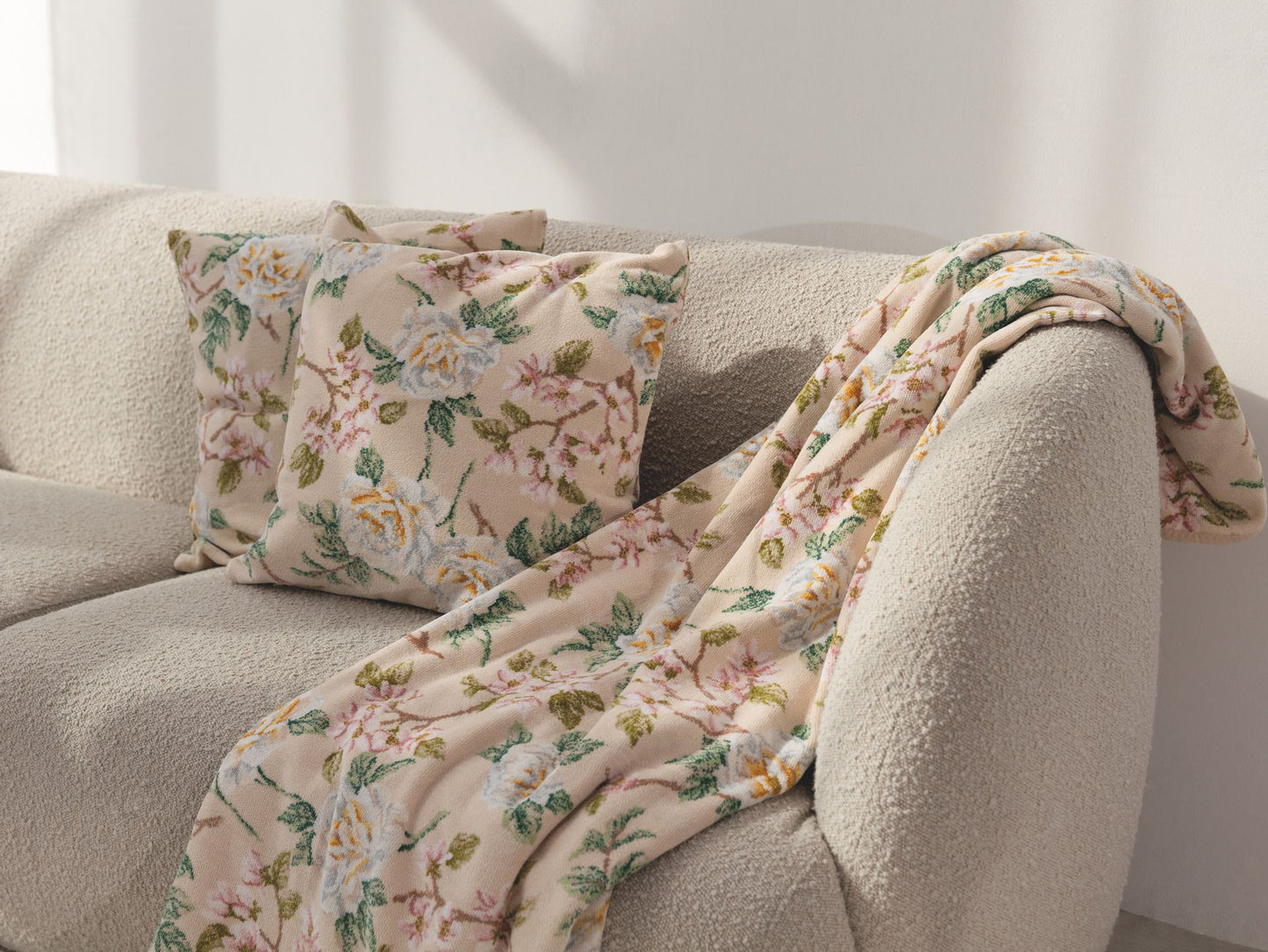 Blanket 150 x 250 cm – Vanilla Rose